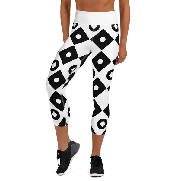 Black and White Geometric  Yoga Capri Leggings